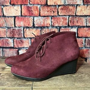 Clark’s Wine wedge boots
